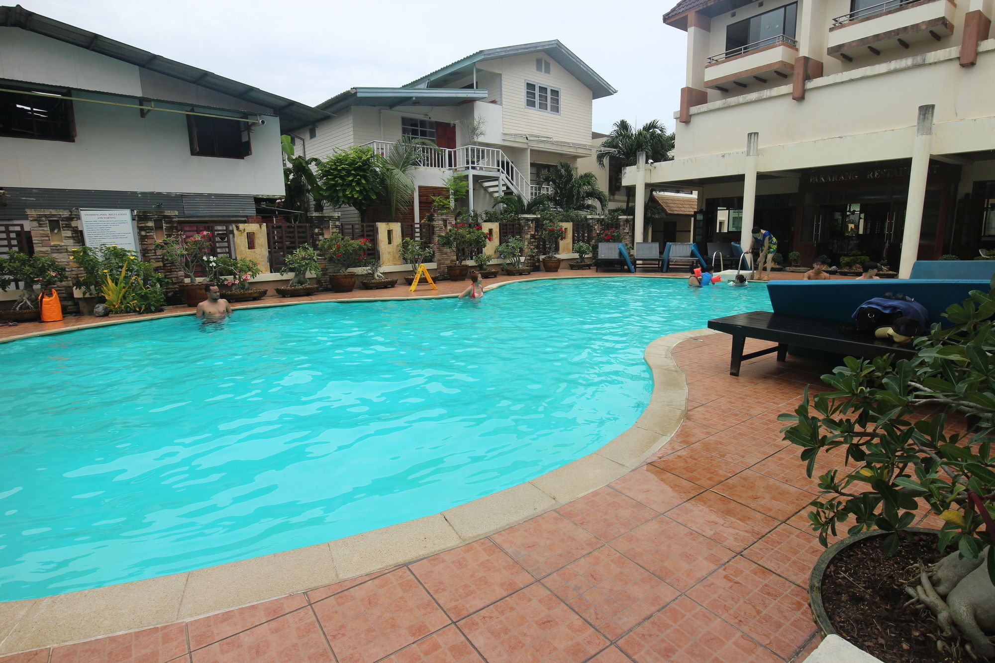 Phi Phi Hotel Eksteriør billede