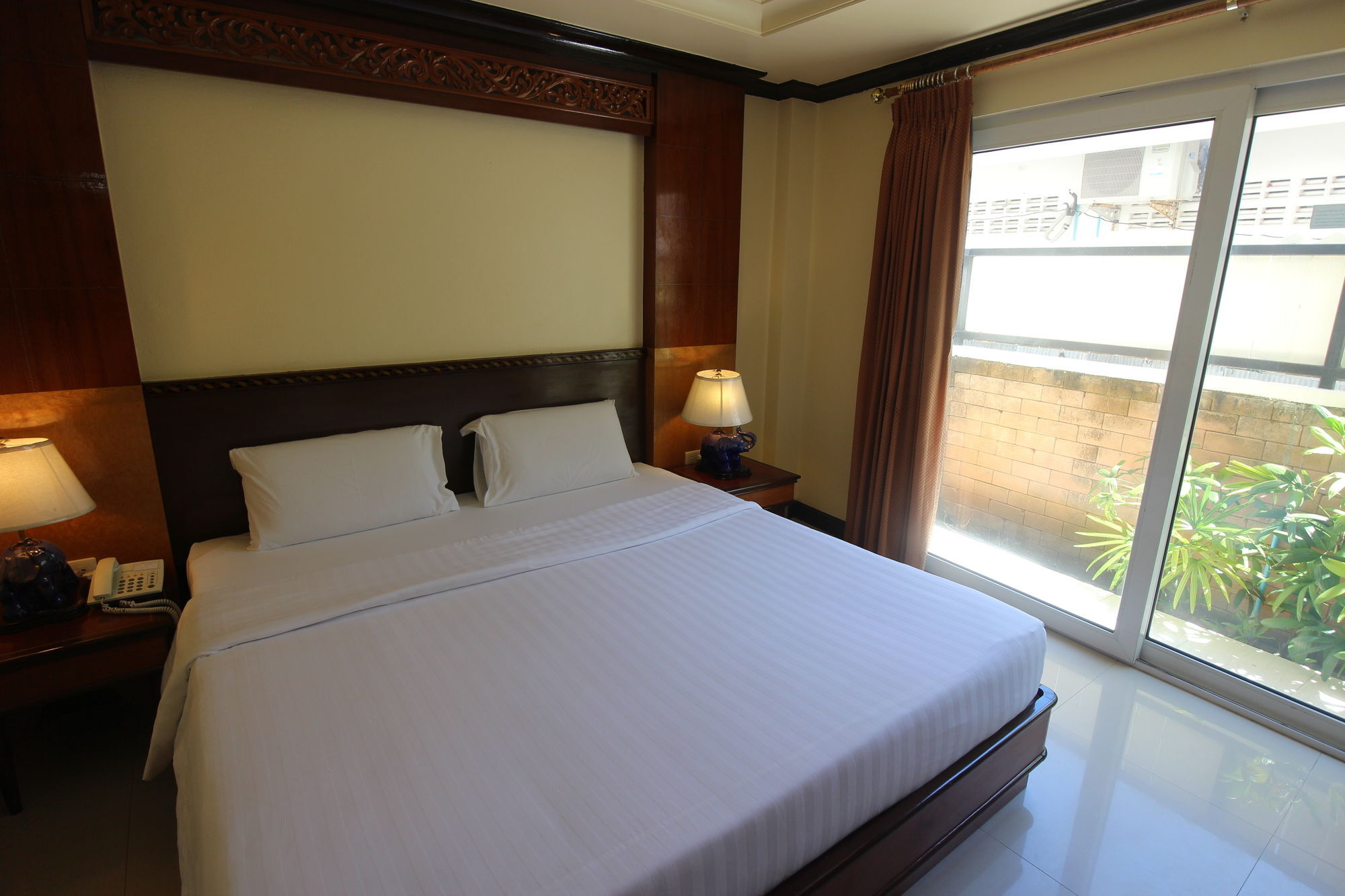 Phi Phi Hotel Eksteriør billede